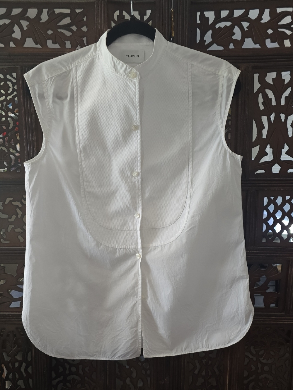St. John White Sleeveless Tuxedo Style Cotton Shirt